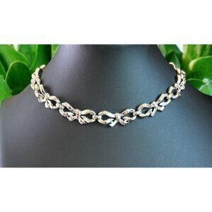 Vintage Trifari 1960's Silvertone Bow Ribbon Choker Necklace 15.5"